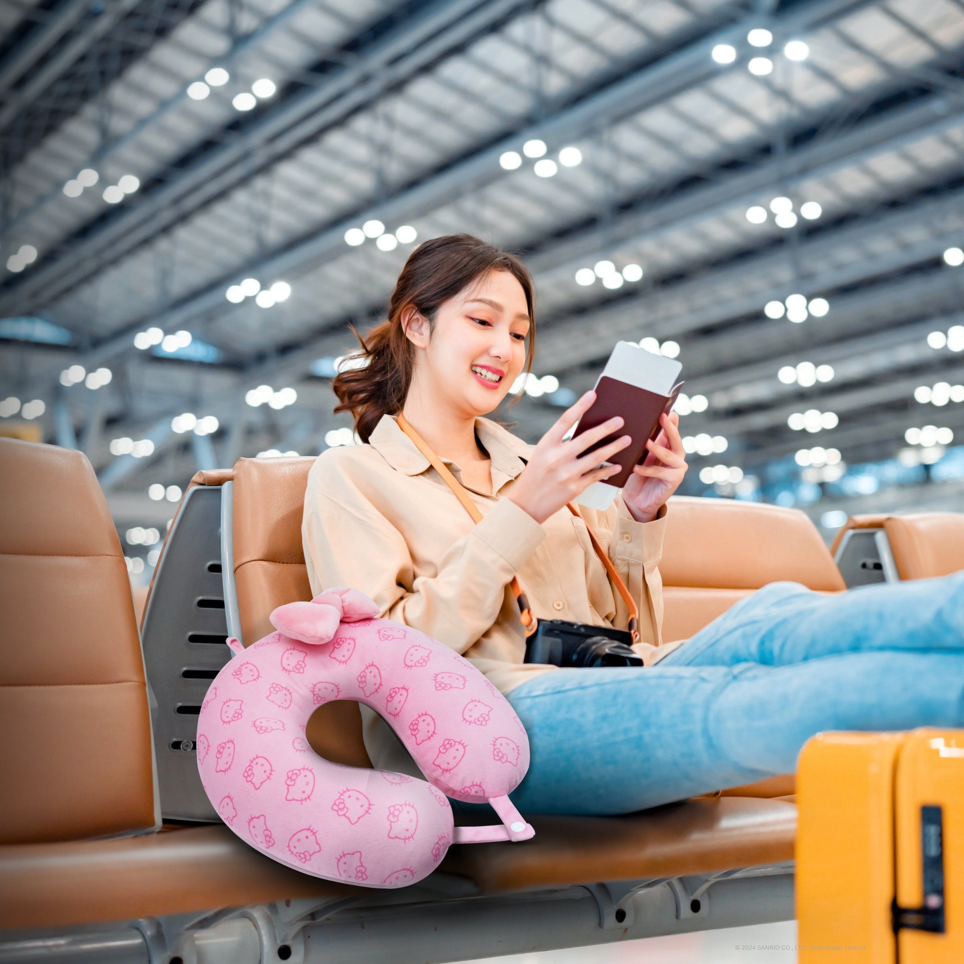 Ful x Hello Kitty Travel Neck Pillow and Carry-on Rolling Luggage
