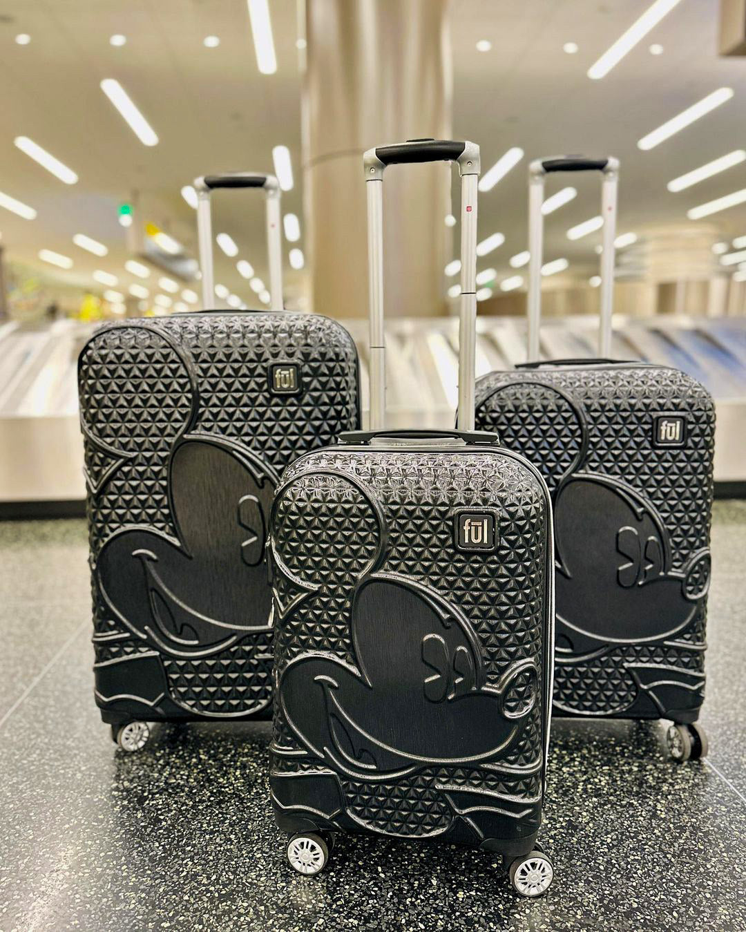 Ful Disney Mickey Mouse three piece rolling luggage suitcase set in black