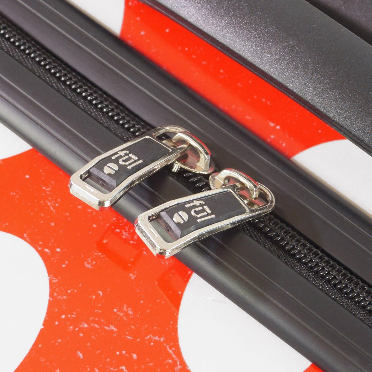 Disney Minnie Mouse Adventure Awaits family 2-piece spinner suitcase luggage travel set zipper