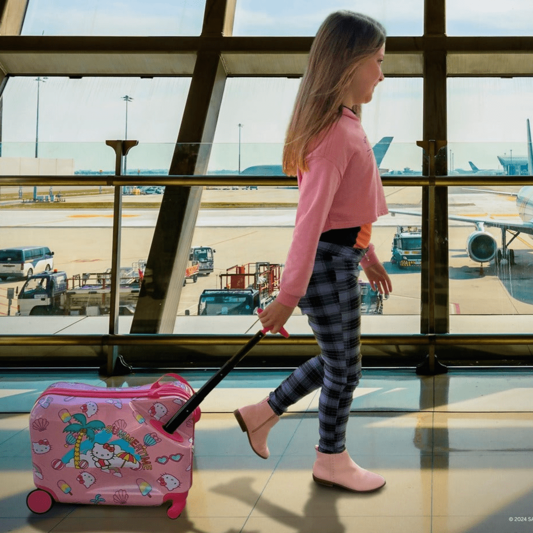 Hello Kitty Ride-on Summertime Kids 14.5" Luggage