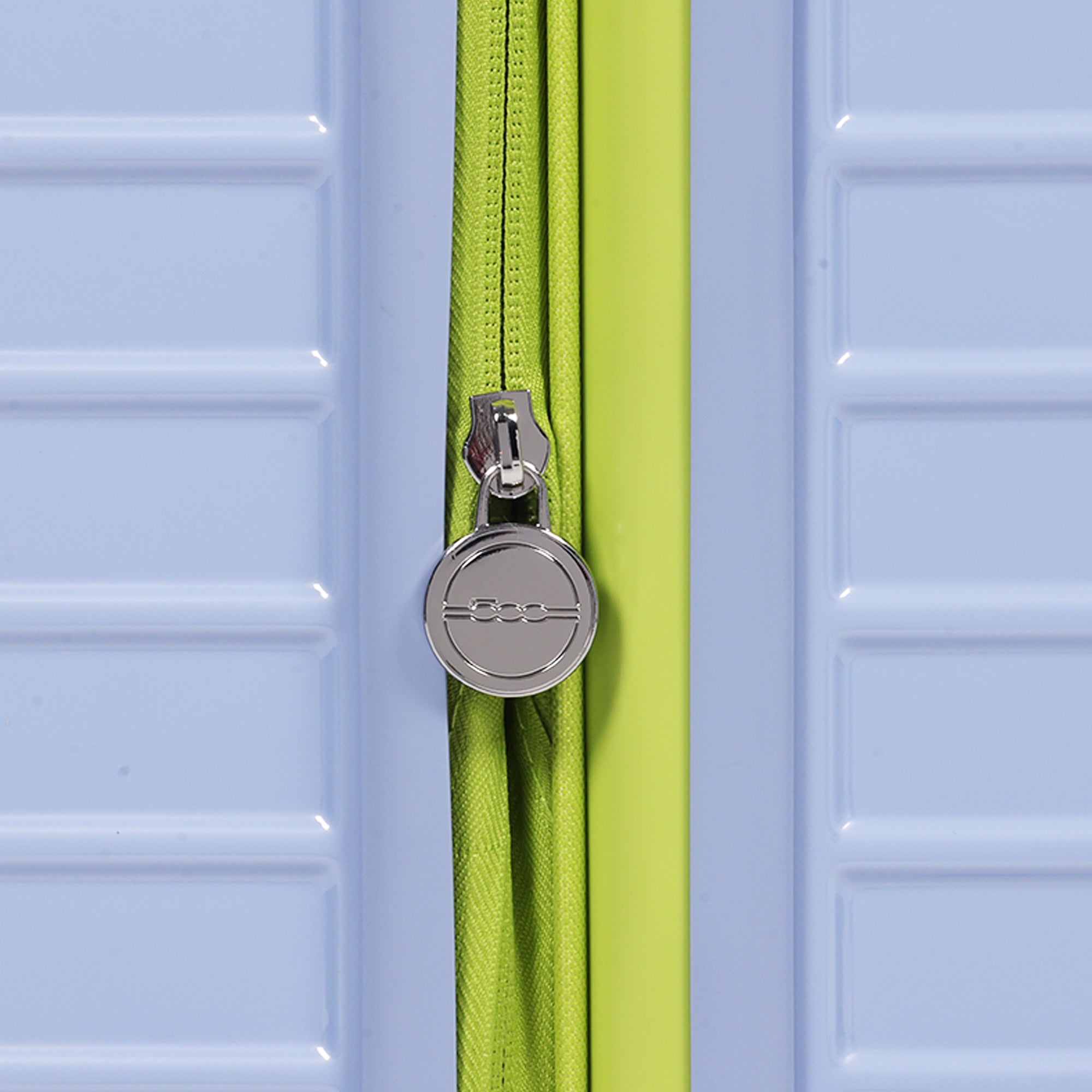 Fiat 500 x FUL 22" Expandable Hardside Carry-On Spinner, Light Blue