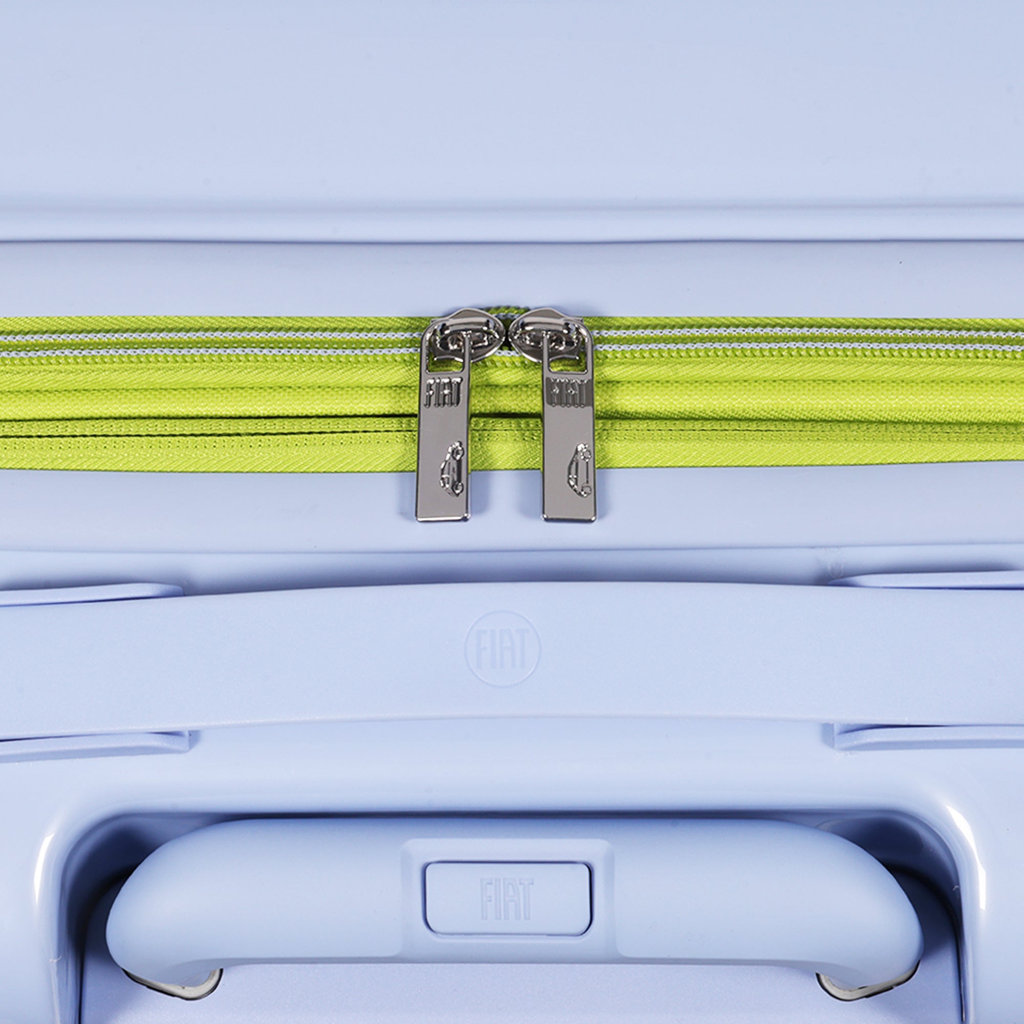 Fiat 500 x FUL 31.5" Expandable Hardside Spinner Luggage, Light Blue