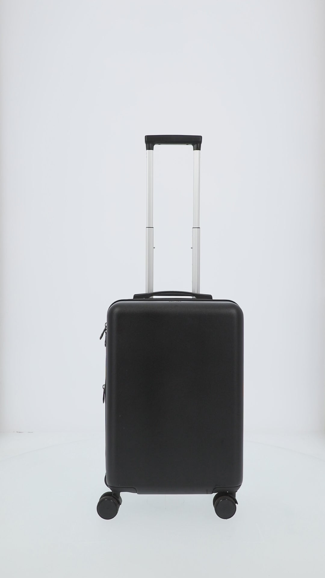 Black Paramount Yellowstone 22.5" carry-on spinner suitcase rolling luggage by Ful